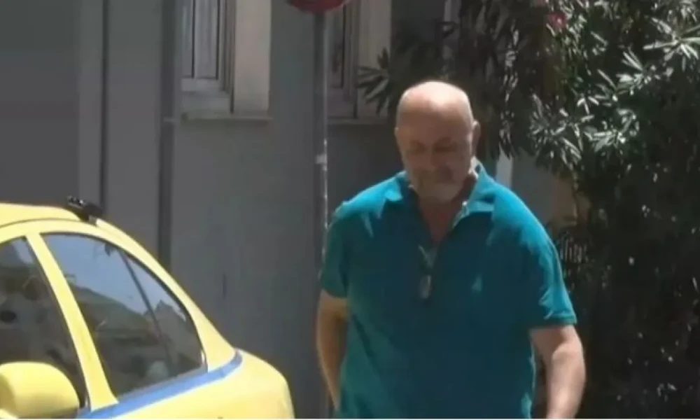 Σοκ στην Ομόνοια: 66χρονος με πρόβλημα ομιλίας κατήγγειλε πως έπεσε θύμα επίθεσης από ταξιτζή (Βίντεο)